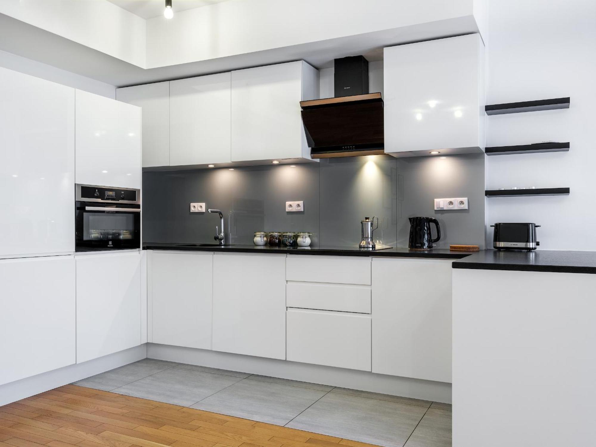 Modern Central Apartment W. Parking By Tyzenhauz Краков Экстерьер фото